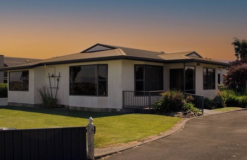 Motueka House | Tranquil Tides - Motueka Holiday Home