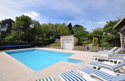 Sampzon House | Tranquil Villa at Rocher de Sampzon