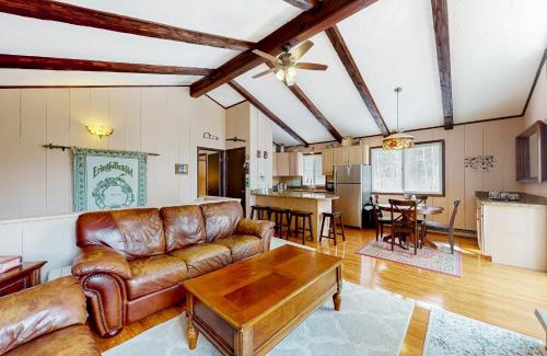 Maplecrest House | Tranquility Forest