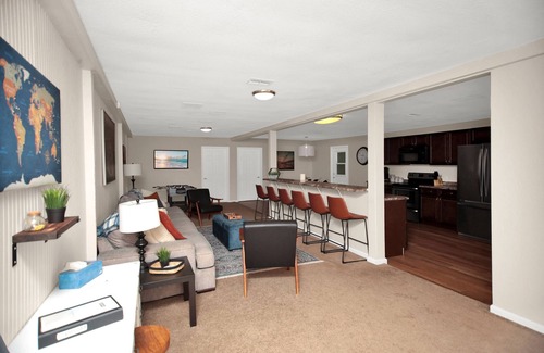 Northside House | Travel through the World - Missions House - Sleeps 11