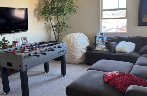 Woodland House | Traveling Nurse. Furnished Bedroom with Pool, Cabana, Loft