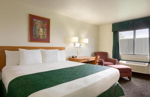 Alpine Hotel | Travelodge by Wyndham Alpine