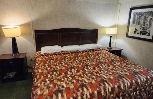 Elkton Hotel | Travelodge by Wyndham Elkton University Area