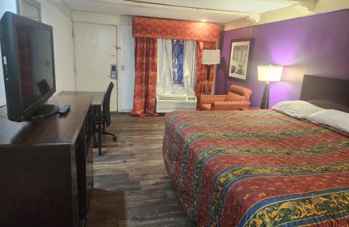 Elkton Hotel | Travelodge by Wyndham Elkton University Area