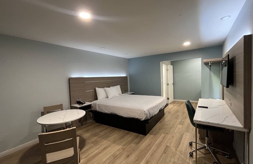Bonita Hotel | Travelodge by Wyndham Fairplex Pomona