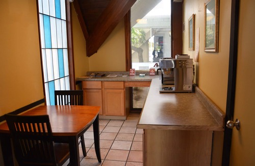 Milwaukee Hotel | Travelodge by Wyndham Milwaukee