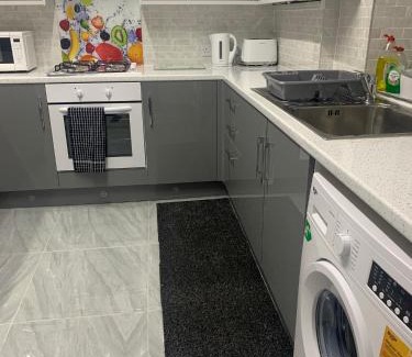 Burnley Apartment | Travis House Three Luxury Modern Living free WiFi