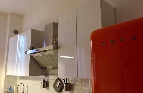 San Cristoforo Sul Naviglio Apartment | Tree House Along Canal Naviglio Grande