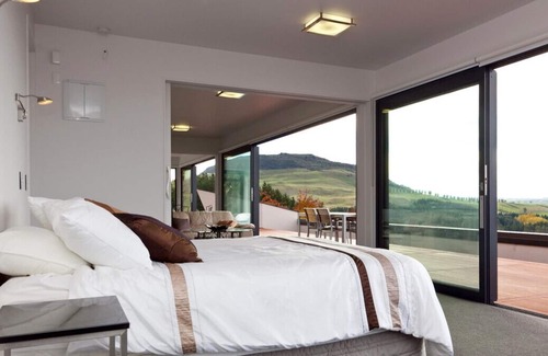 Omori Cottage | Treetops - Omori Holiday Home
