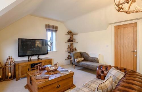 Dronfield House | Treetops - Uk38735