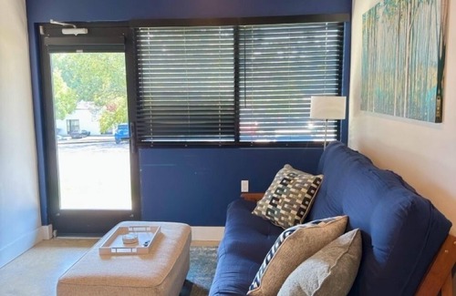 TMAG Thompson LN - Murfreesboro Rd Condo | Tremendous 1-bedroom condo in Nashville located 5 mins from BNA