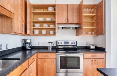 Cambridge Apartment | Trendy Cambridge Alewife 2BR w/W/D, Gym & Roof, nr T, by Blueground