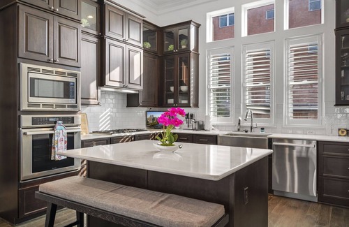 Swede Hill House | Trendy East Austin Townhouse. 4-Stories - Close to Downtown, Bars & Restaurants!