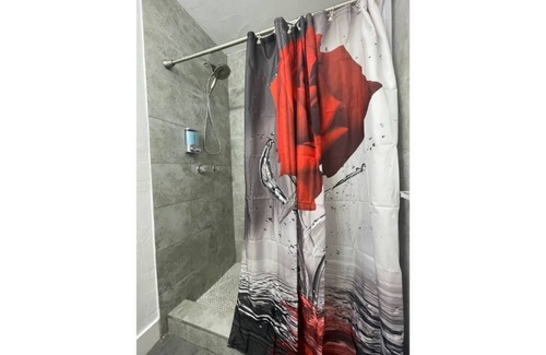 Parkside Apartment | Trendy pads in the Heart of Hollywood # H