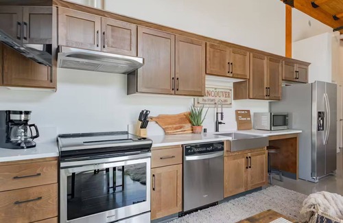 Hough Apartment | Trendy Studio in Uptown Village Vancouver WA