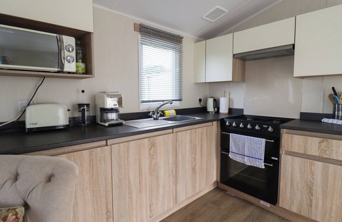 Bridport Cottage | Tri-star House