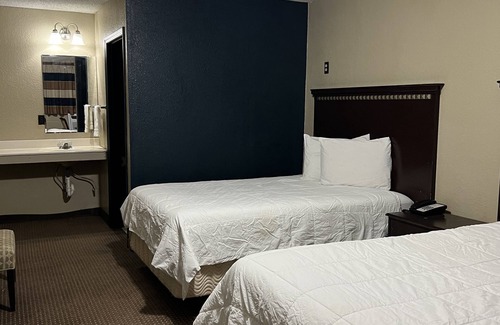 Ste Genevieve Hotel | Triangle Inn Motel