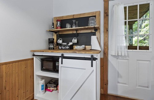 Logan Cottage | Trillium Cottage at The Inn & Spa at Cedar Falls