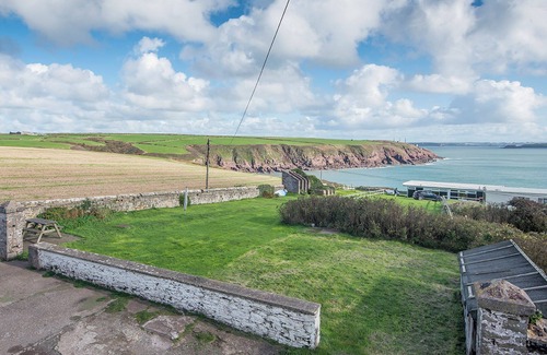 St Brides House | Trinity Cottage, Holiday Home St Anns Head, nr Dale, Sleeps 4, 2 bedrooms, bathrooms