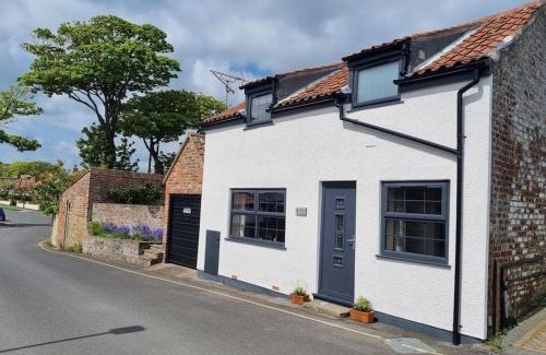 Sewerby House | Trinket - The Cliff Top Cottage