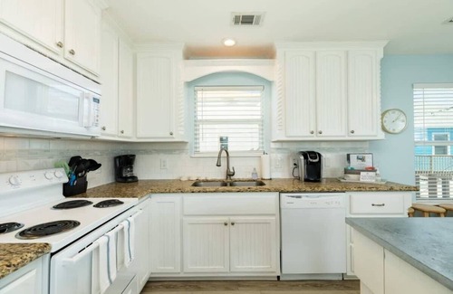 San Luis House | Triple the Water Views! 3 Decks Overlooking Sea