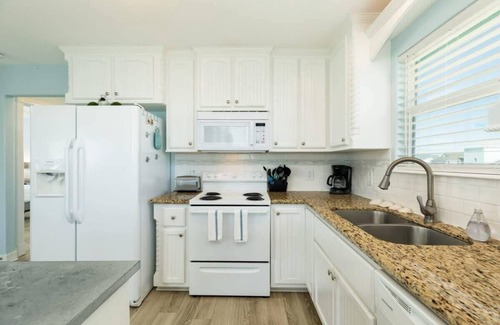 San Luis House | Triple the Water Views! 3 Decks Overlooking Sea