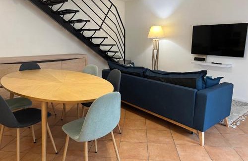 La Roche-de-Glun Apartment | Triplex à La Roche de Glun