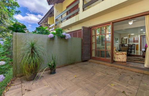 Vila Suica House | Triplex Paz e Natureza a 700m da Rua Coberta