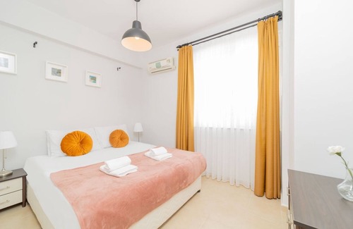 Kadriye Apartment | Triplex Villa w Terrace and Garden 15 min to Beach