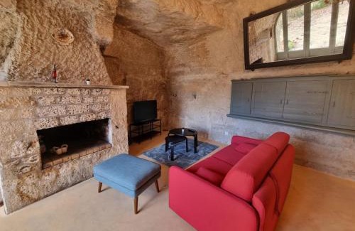 Montlouis-sur-Loire House | Troglo en bord de Loire, entre vignes et châteaux