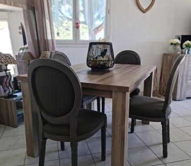 Saint-Jean Apartment | Trois pièces proche de la mer