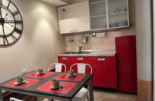 San Polo Apartment | Tron garden apartment in the heart of venice
