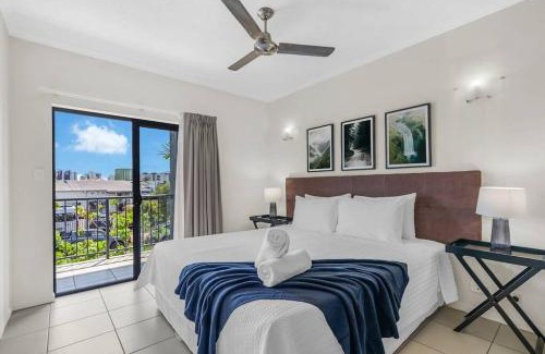 Cairns Apartment | Tropic Nest - A Relaxed Resort Escape for Couples