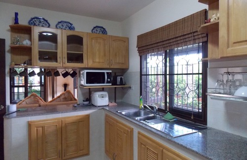 Pak Nam Pran Villa | Tropical Seaview Villa, near wonderful Khao Kalok beach for a relaxing holiday.