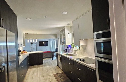 Miami Gardens House | Tropical 3-bedroom estate with WiFi, AC in gorgeous Miami Gardens