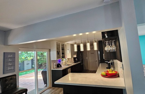 Miami Gardens House | Tropical 3-bedroom estate with WiFi, AC in gorgeous Miami Gardens
