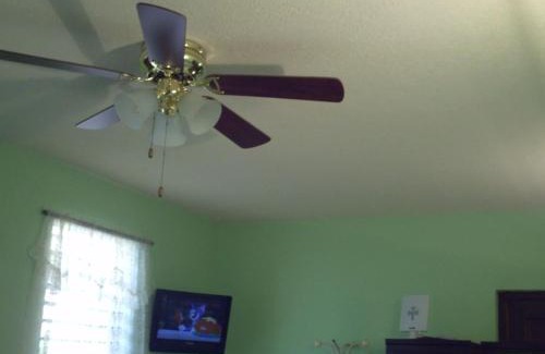 Douglas House | Tropical Apartment with private patio, Walk to Beaches, Shops and Cafes