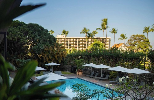 Historic Kailua Village Hotel | Tropical Comfort & Poolside Peace—2 Room Island Haven Awaits