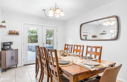 Fort Walton Beach House | Tropical Family Getaway! Fun, Firepit, Games, Grill & Beach. Sleeps 10!