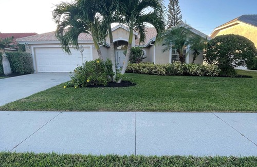 Crown Pointe House | Tropical get away in Naples!