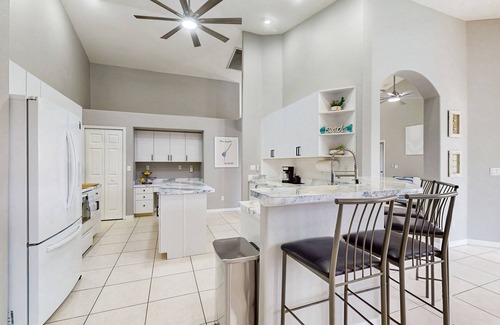 North Port House | Tropical home with in ground pool and large private backyard