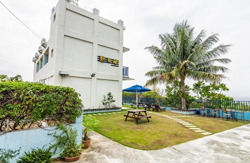 Liuqiu House | Tropical island B&B