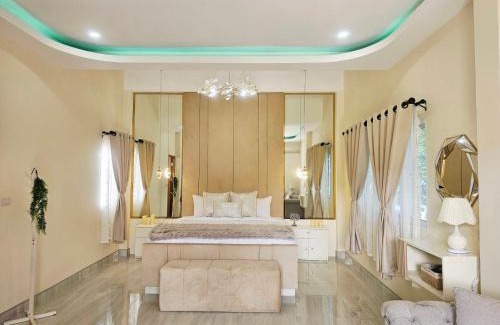 Wichit House | Tropical Oasis Aoyon Beach House