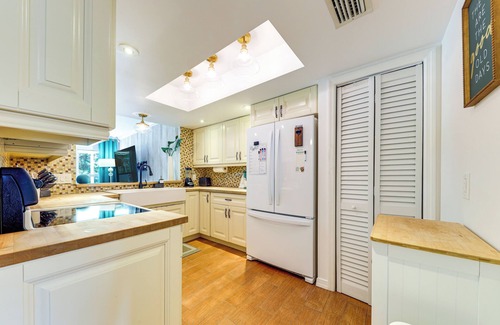 Stuart Cottage | Tropical Pool Paradise: 1 Mi to Downtown Stuart!