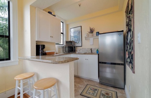 Palm Beach - West Palm Beach Condo | Tropical Provence 1 br 2268