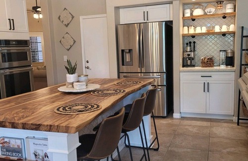 Windhaven House | Tropical Resort Style Living