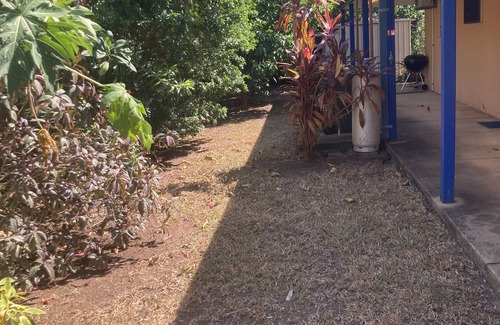Tiwi Apartment | Tropical Treat -large Studio Bedroom Studio Plus With Huge Outdoor Patio