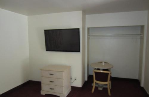 Atwater Village Hotel | Tropico Motel