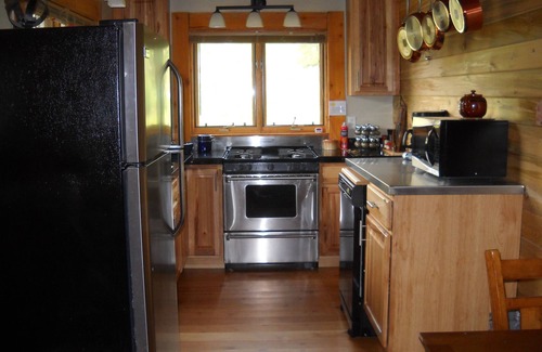 Cascade Cabin | Trout Tales Lodge, Dearborn River front, blue ribbon fishing. Cascade, Craig MT.