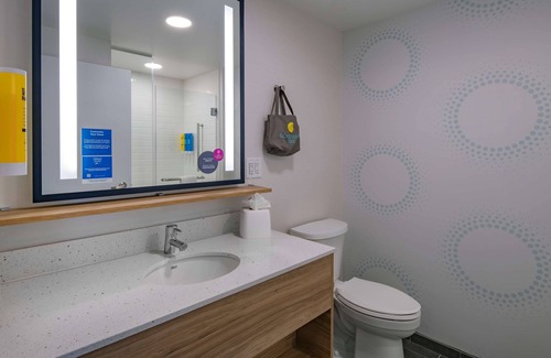 South Central Omaha Hotel | Tru By Hilton Omaha I-80 at 72nd Street, NE